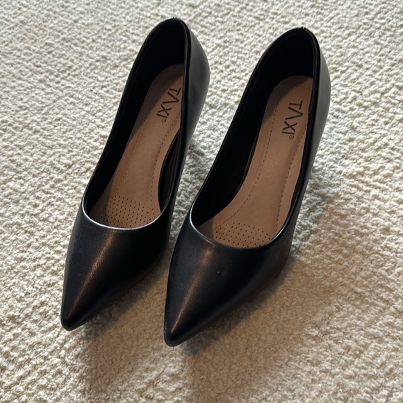 Ladies 1” heels - Picture 2 of 3